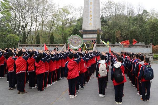 发现冷知识的综艺《恰好是少年》延播,是什么原因导致的?平台 - 分享惊喜的知识宝库